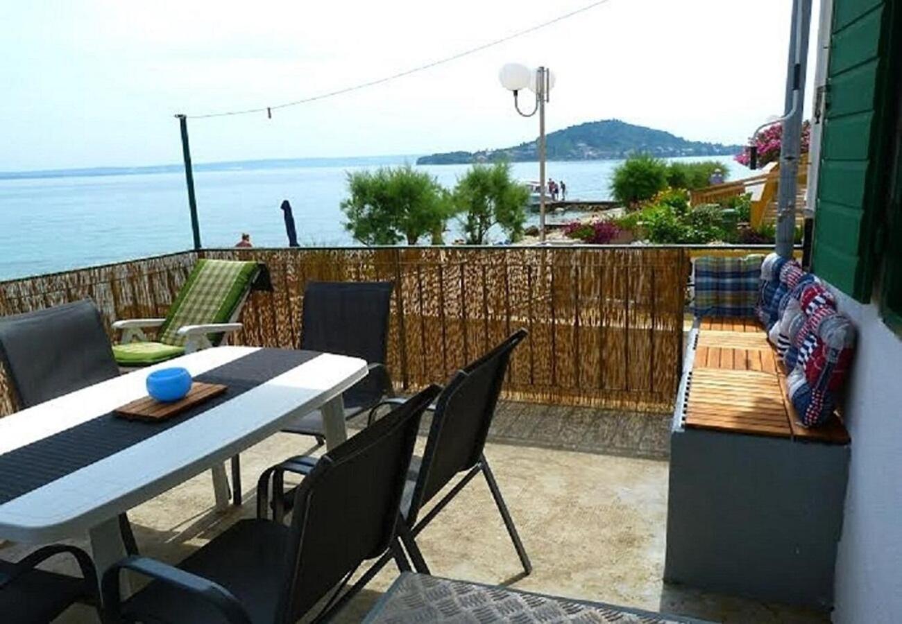 Holiday Home Villa Jadran - 10 M From Beach Preko Exterior photo